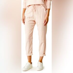 James‎ Perse Women's size L
Utility Sweatpants Color: pale pink